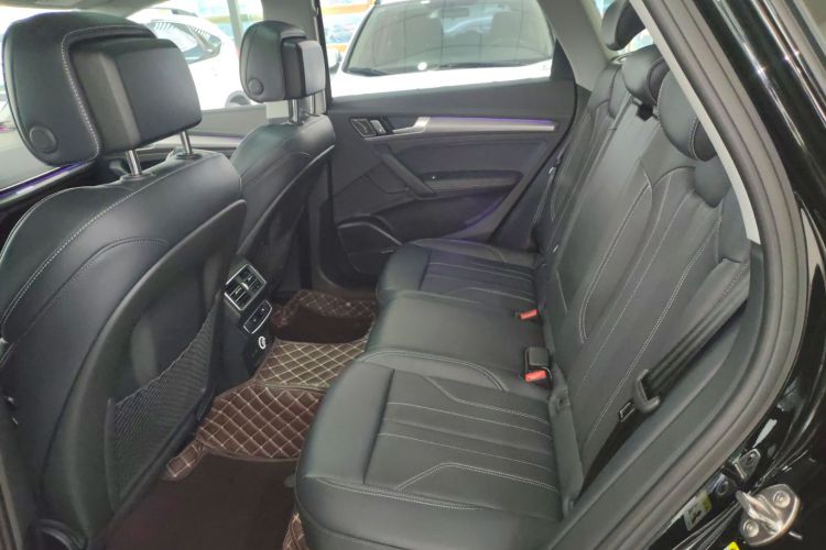 奥迪Q5L 2024款 45 TFSI 豪华动感型中控内饰21