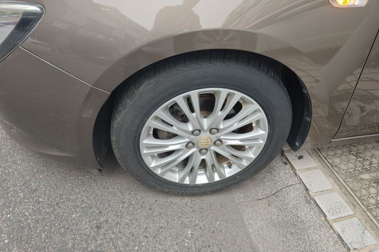 别克 英朗 2016款 15N 自动精英型车身外观6007