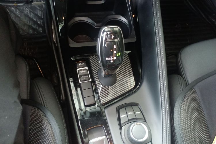 宝马X2(进口) 2019款 sDrive20i M越野套装 国VI中控内饰18