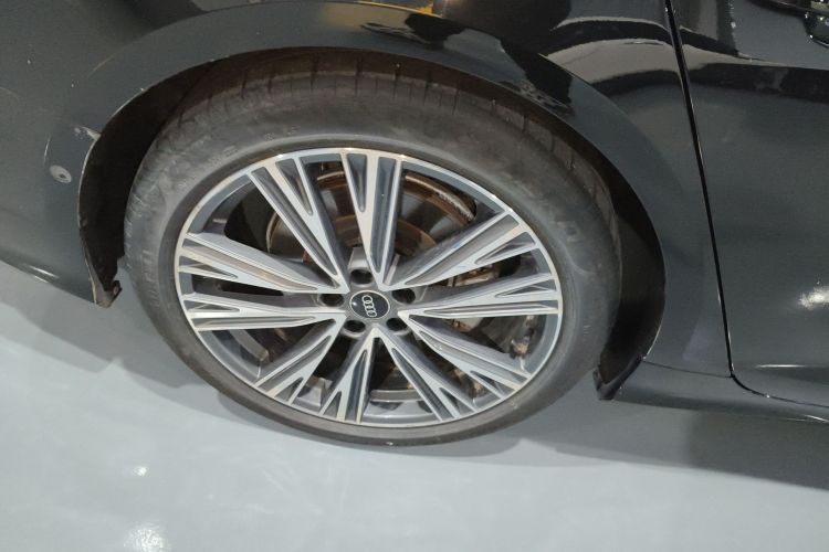 奥迪A6L 2023款 改款 45 TFSI quattro 臻选动感型车身外观6008