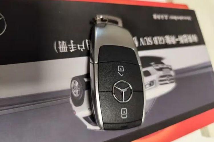 奔驰GLB 2021款 GLB 200 动感型中控内饰11