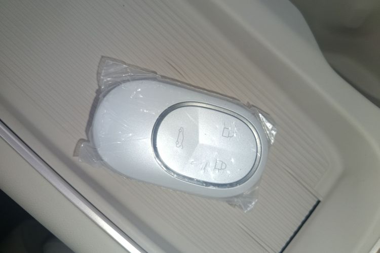 蔚来ES6 2024款 75kWh中控内饰11