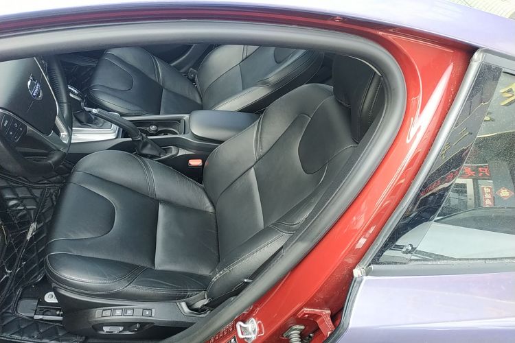 沃尔沃V40 2016款 T3 智逸版局部细节19