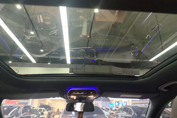 奔驰C级 2023款 改款 C 260 L 运动版中控内饰22