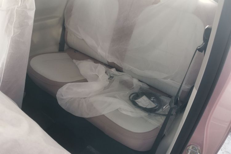 吉利银河 熊猫 2025款 210km 元气熊中控内饰21