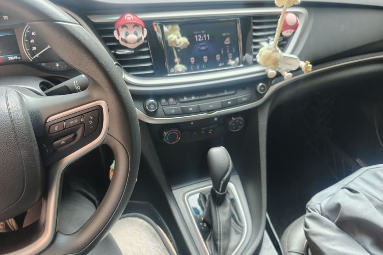 别克 英朗 2021款 改款 典范 1.5L 自动精英型中控内饰16