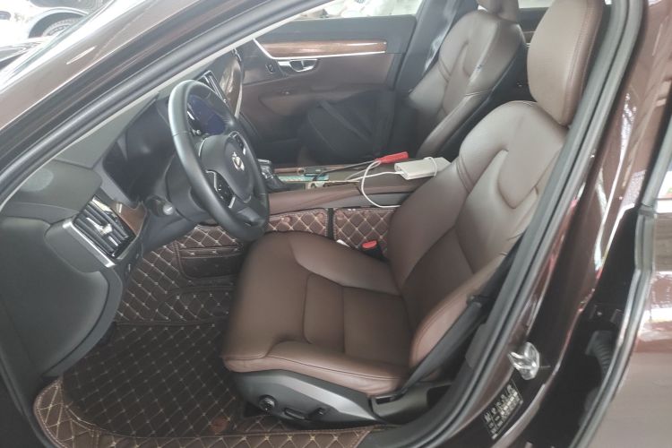 沃尔沃S90 2019款 T5 智远版中控内饰19