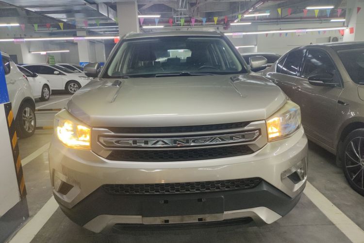 长安CS75 2014款 1.8T 自动精英型 国IV车身外观2