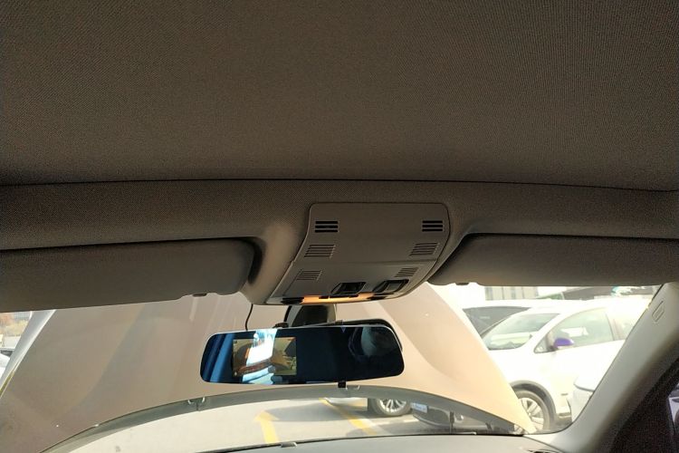 宝马X1 2015款 sDrive18i 领先晋级版中控内饰22