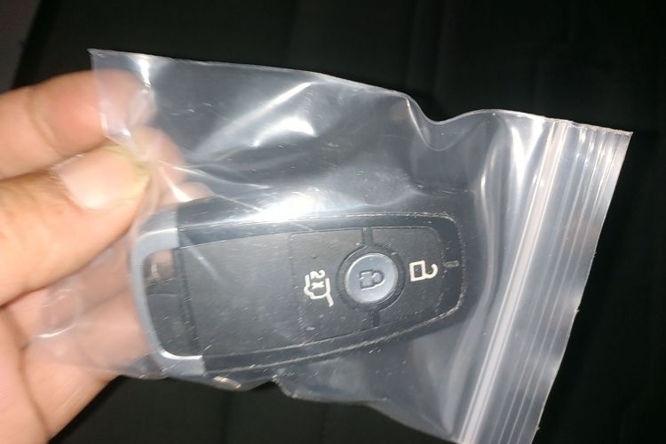 福特 2023款 锐界L 2.0T EcoBoost E混动四驱七座 STLine中控内饰7001