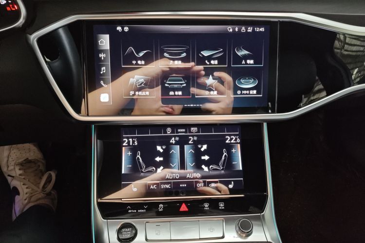 奥迪A6L 2024款 45 TFSI quattro 臻选动感型中控内饰16