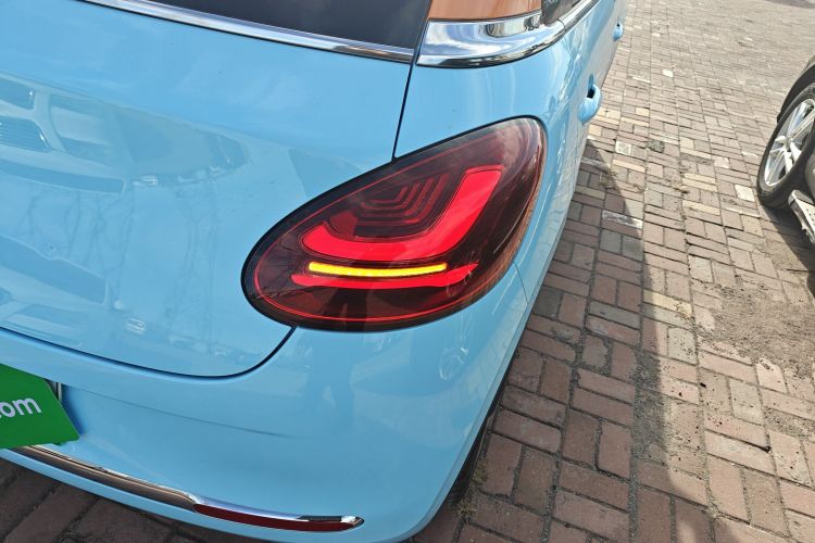 五菱汽车 五菱缤果 2023款 333km 悦享款车身外观9