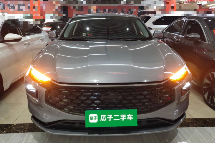 福特 蒙迪欧 2023款 EcoBoost 180 豪华型车身外观2