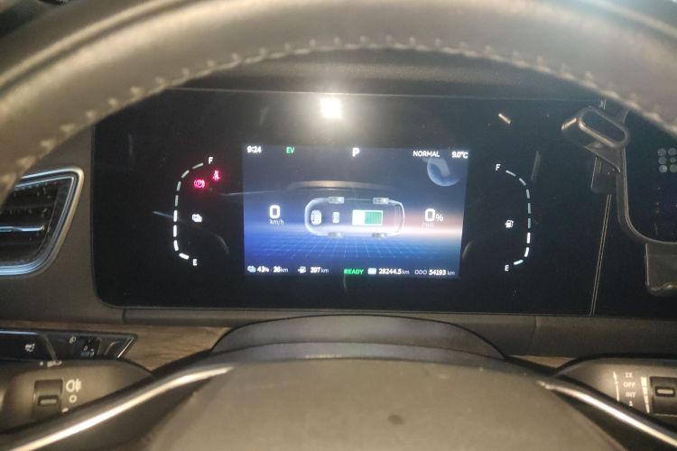 蓝电E5 2023款 1.5L DE-i 100KM畅享型 7座中控内饰14