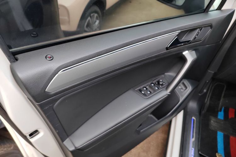 大众 途观L新能源 2020款 430PHEV 插电混动旗舰版中控内饰7007