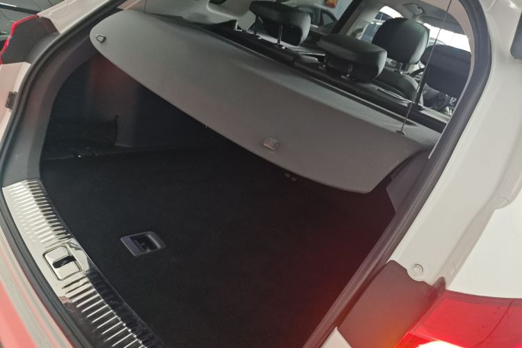 红旗HS5 2019款 2.0T 智联旗享四驱版局部细节23