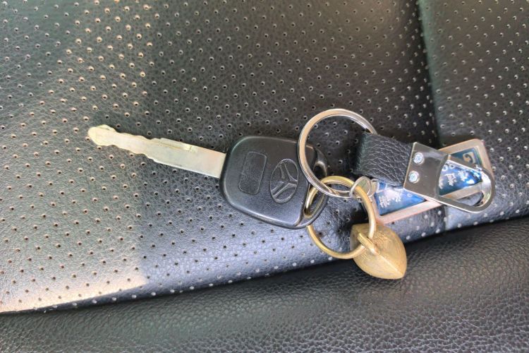 BAW北汽制造 勇士 2019款 2.4T 三门四驱短轴汽油版 国VI中控内饰11