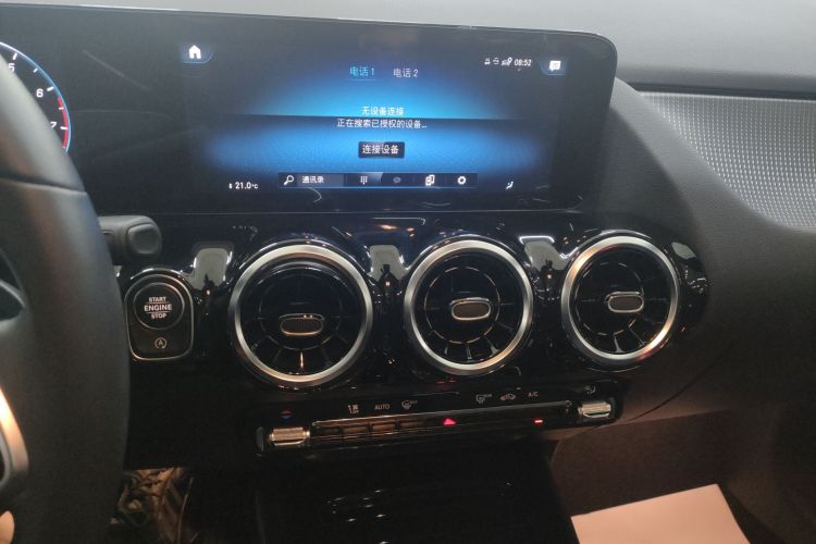 奔驰B级 2022款 改款 B 200 动感型中控内饰16