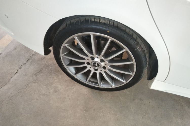 奔驰CLA 2018款 CLA 220 4MATIC车身外观6008