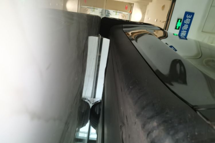 特斯拉 Model Y 2022款 Performance高性能全轮驱动版局部细节9001