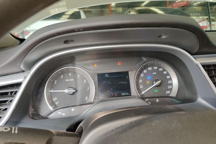 别克 英朗 2016款 15N 自动精英型局部细节14