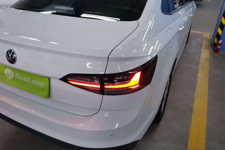 大众 朗逸 2023款 新锐 1.5L 自动出众新逸版车身外观6006