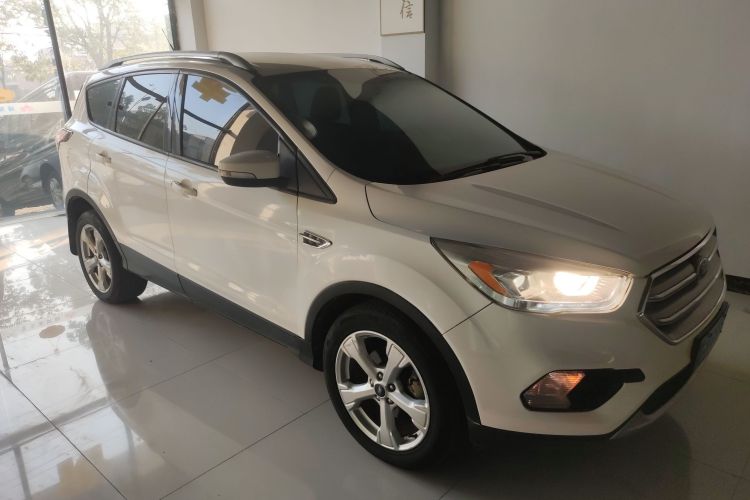 福特 翼虎 2017款 EcoBoost 180 两驱精翼型车身外观3