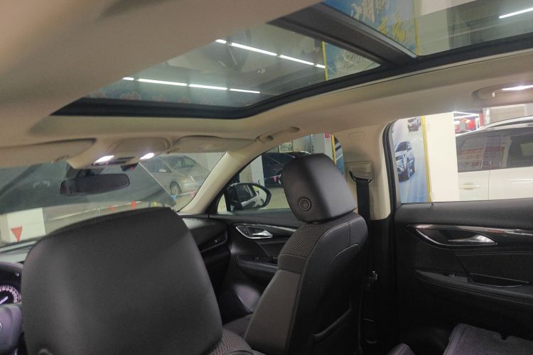 别克 2022款 改款 昂科威S 552T 两驱精英型中控内饰22