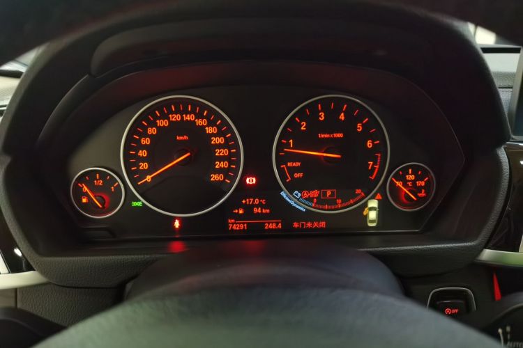 宝马3系 2019款 320Li 时尚型中控内饰14