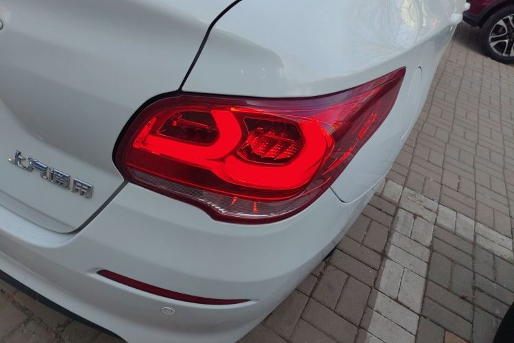 雪佛兰 科沃兹 2018款 320 自动欣享天窗版车身外观6006