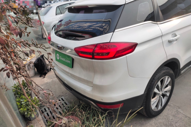 吉利汽车 博越 2016款 1.8TD 自动智尊型车身外观6