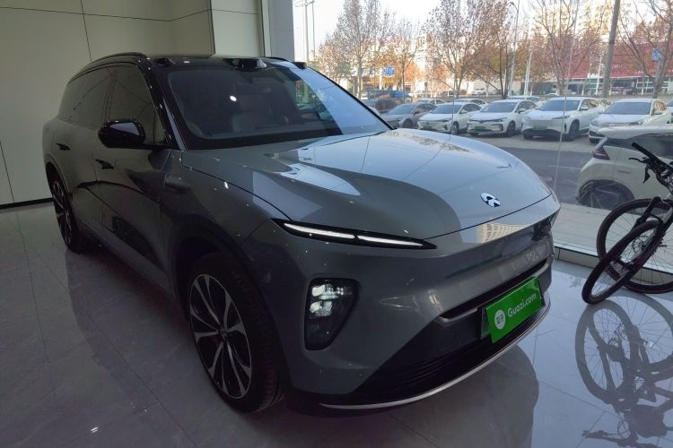 蔚来ES8 2024款 100kWh 签名版车身外观3