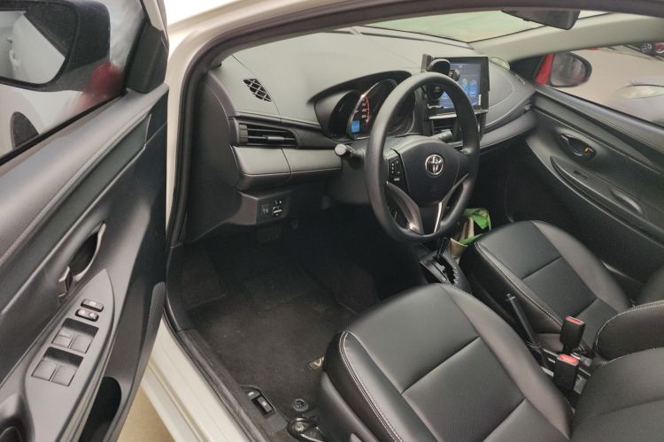 丰田 威驰 2021款 1.5L CVT创行版中控内饰20