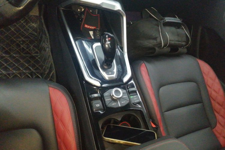 哈弗H6 2020款 2.0GDIT 自动铂金豪华版中控内饰18