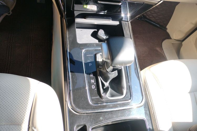 长安欧尚科尚 2022款 1.5T 自动商务型局部细节18