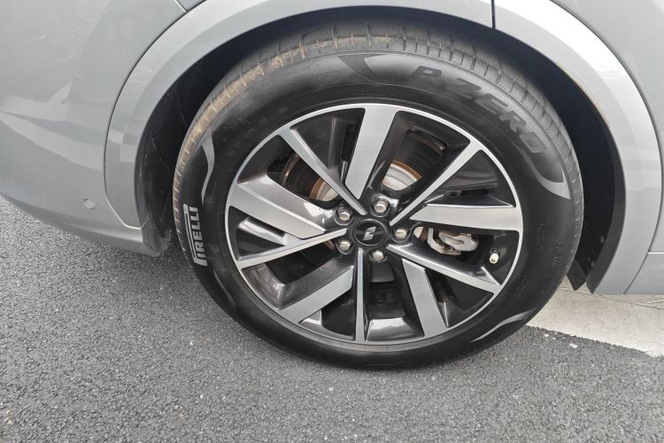 理想汽车 理想L7 2023款 Pro车身外观6008