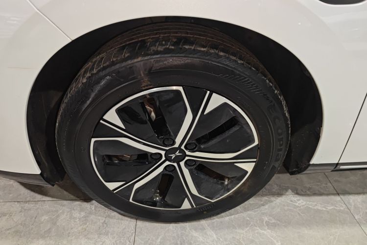 小鹏P5 2022款 550E车身外观6007