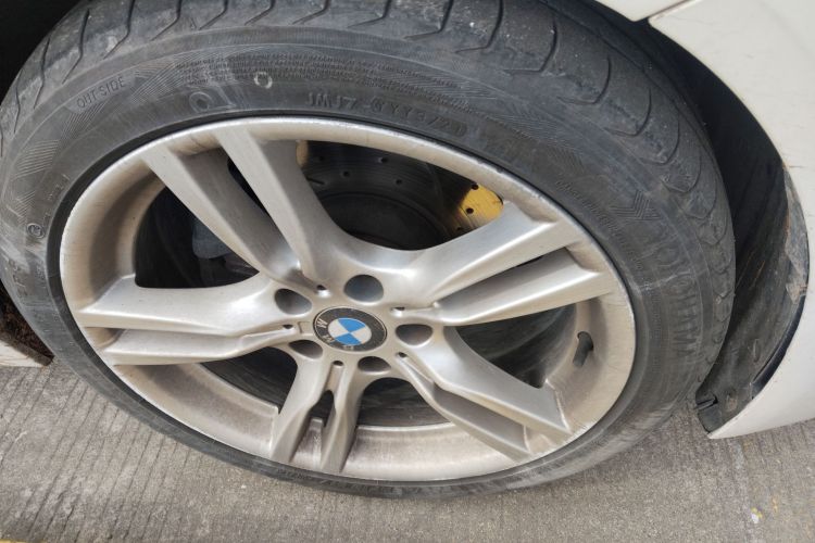 宝马3系 2015款 328Li 豪华设计套装车身外观10