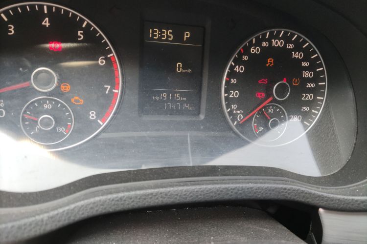 大众 帕萨特 2011款 1.8TSI 自动尊荣版中控内饰15