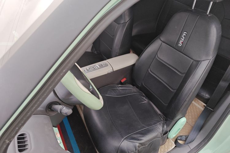 长安启源 长安Lumin 2025款 205km 香沁款中控内饰19