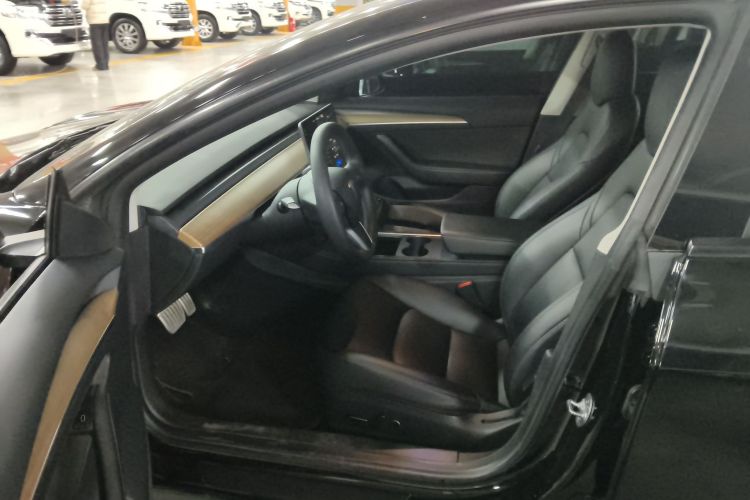 特斯拉 Model 3 2022款 Performance高性能全轮驱动版局部细节19