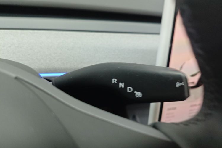 特斯拉 Model Y 2024款 后轮驱动版局部细节18