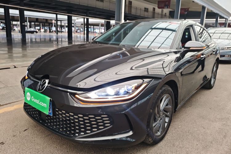 大众 2024款 凌渡L 280TSI DSG酷辣版车身外观1