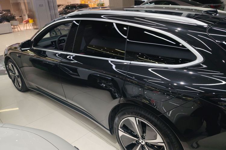 蔚来ET5T 2024款 75kWh Touring车身外观4