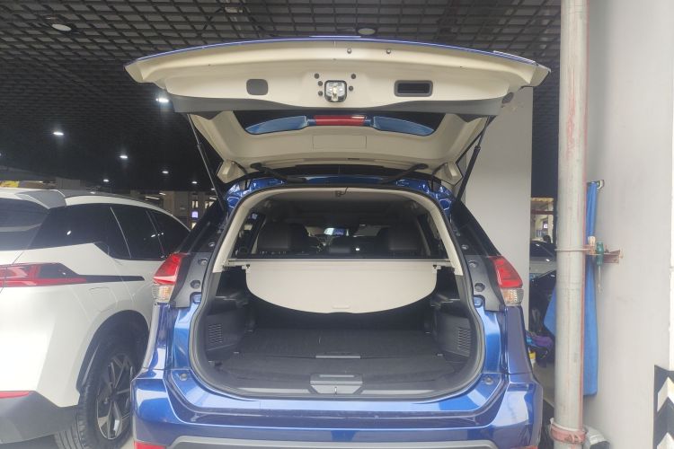 日产 奇骏 2019款 2.0L CVT智联舒适版 2WD局部细节23