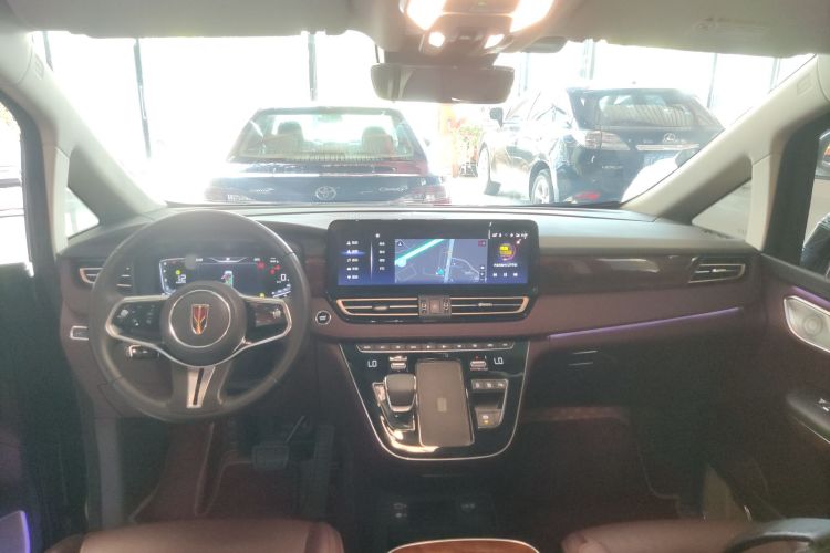 红旗HQ9 2023款 2.0T 智联旗畅版中控内饰12