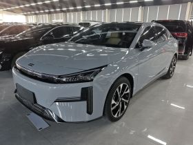 吉利银河 银河L6 2023款 125km 星舰