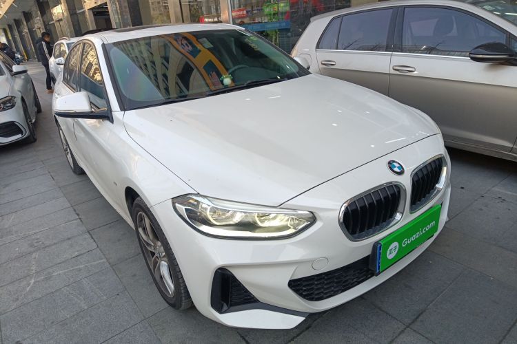宝马1系 2019款 118i M运动套装车身外观3