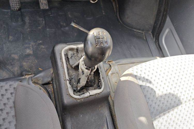 五菱汽车 五菱之光 2015款 1.2L 实用型LSI局部细节18