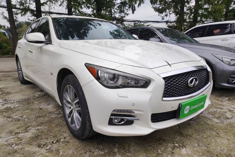 英菲尼迪Q50L 2016款 2.0T 悦享版车身外观3
